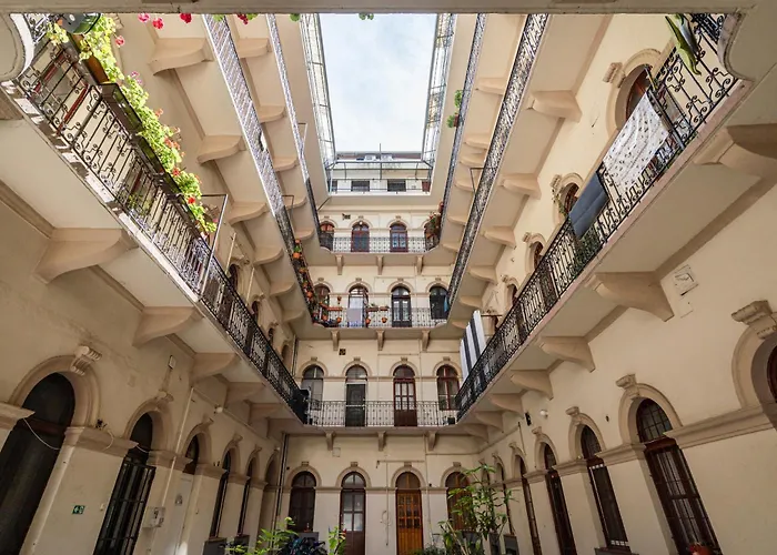Apartament Cosmopolitan - Chic Getaway In A Fancy Neighbourhood *